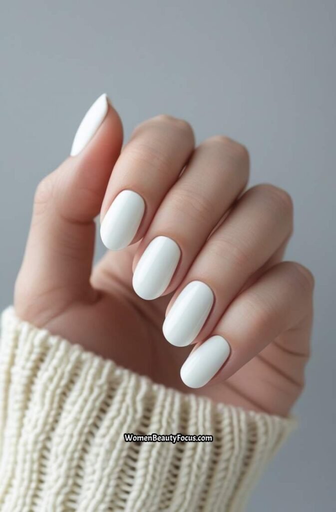 4. Simple White Short Nails