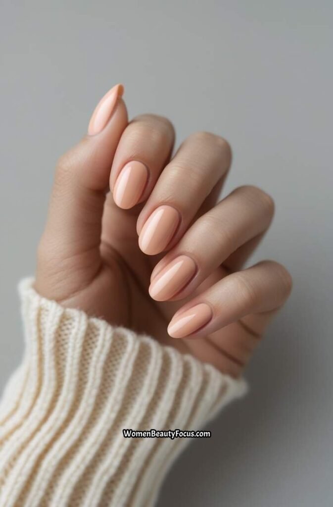 7. Soft Peachy Short Nails
