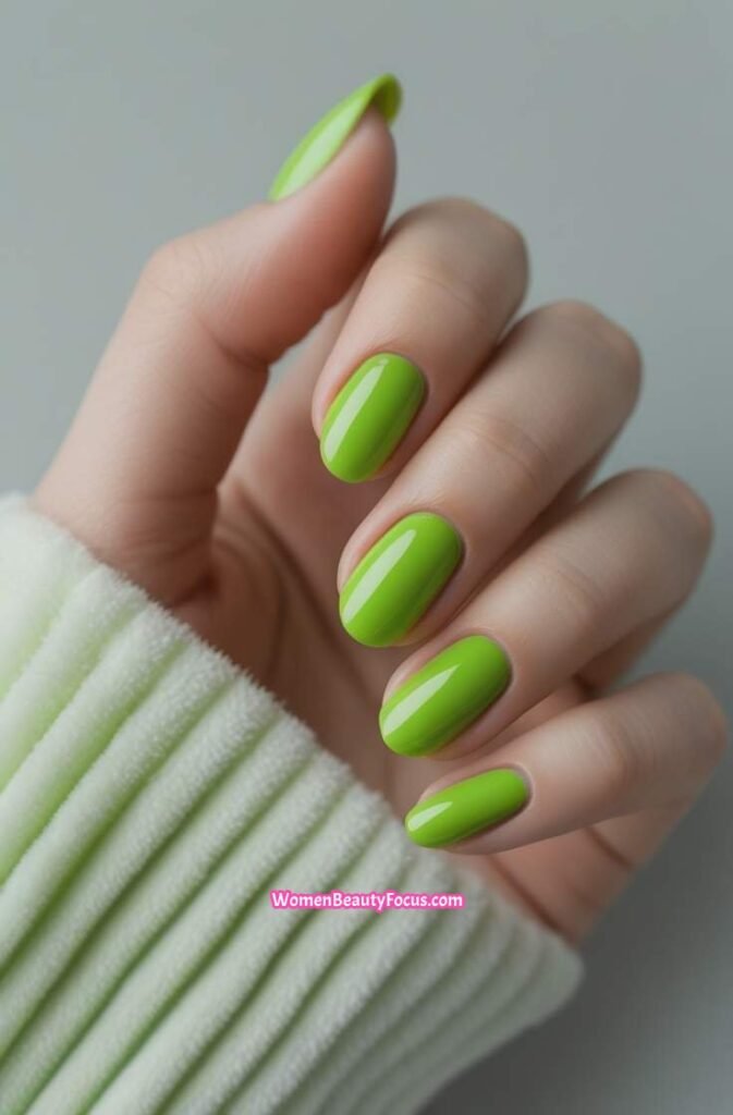10. Lime Green Short Nails